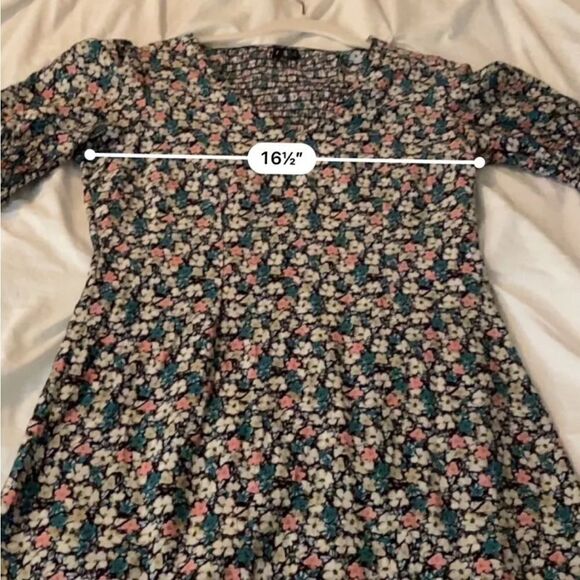 Vero Moda Ellie 2/4 mini Floral Dress size Medium EUC - Picture 11 of 12